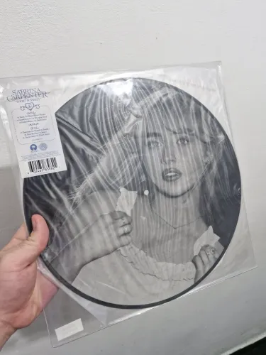 Short N' Sweet (Picture Disc) (Spotify Fans First)