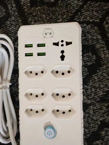 Extensão fonte para tomadas e cabo usb