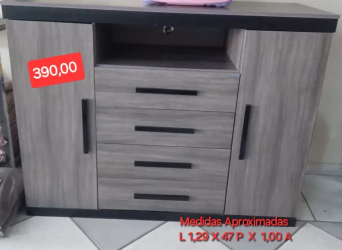 Cômoda Usada. <br>Com cabideiro e sapateira <br><br>390,00