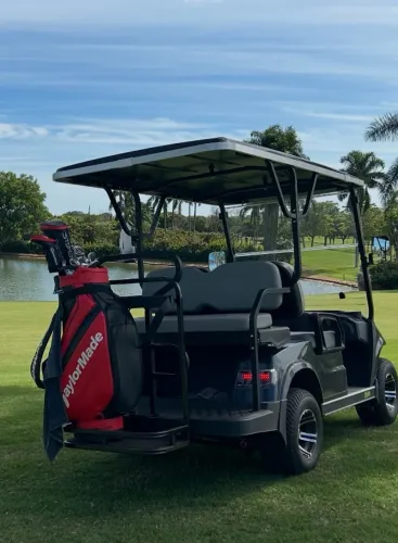 Carrinho de golfe