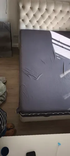 Cama de casal com colchão e cabeceira para RETIRAR 