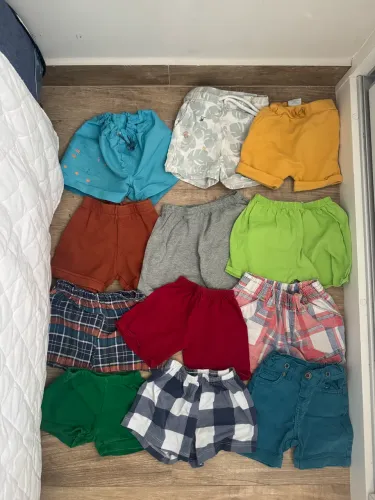 Conjunto de short infantil importados e outras marcas veste até 9 meses