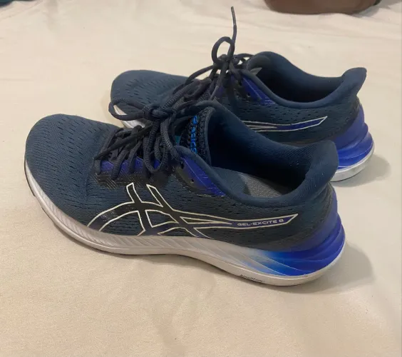 Tênis Asics Gel Exite 8