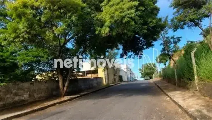 Venda ou locação Lote-Área-Terreno São Francisco Belo Horizonte