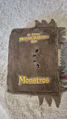 Almofada livro monstro Harry potter imaginarium 