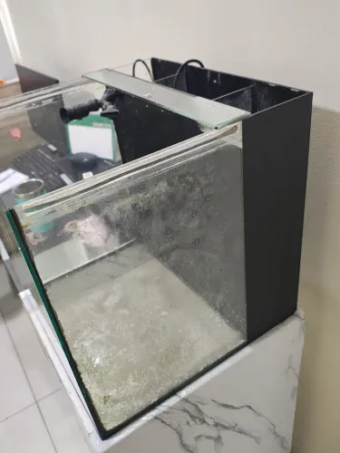 Aquário de 64 litros 