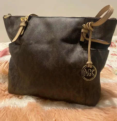 Linda bolsa clássica original Michael Kors em couro
