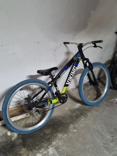 Bicicleta Vikingx TUFF 25