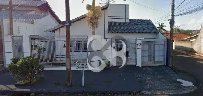 Casa com 3 dormitórios à venda, 200 m² por R$ 870.000,00 - Jardim Planalto Verde - Cambé/P