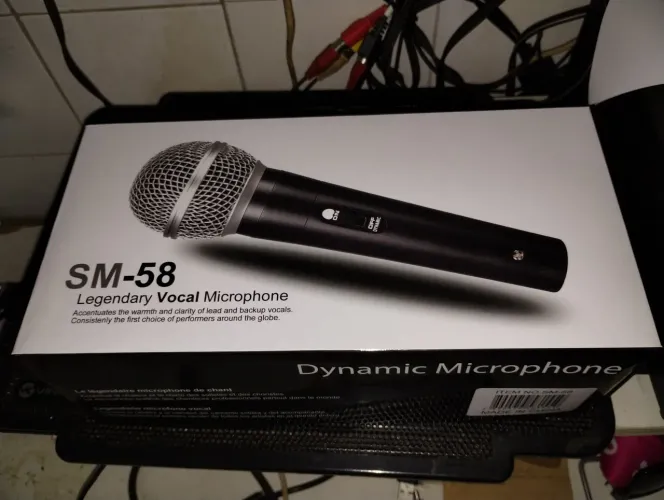 Microfone Dinâmico SM-58