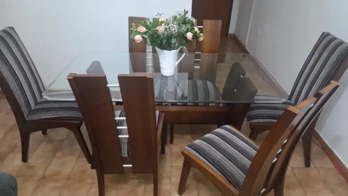 Mesa de Jantar 6 lugares nova