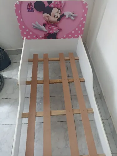 Mini cama solteiro da Minnie com colchão