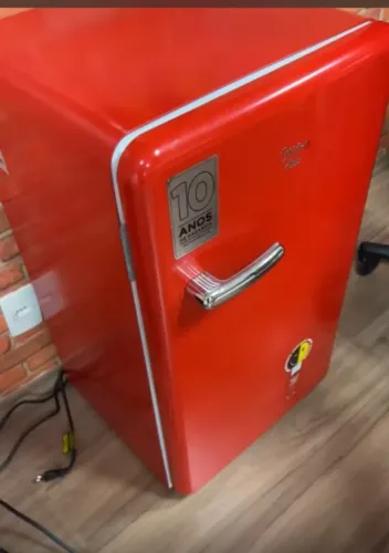 Frigobar Midea Retro 95l Vermelho 127V Novíssimo 