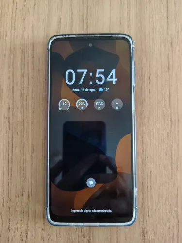 Vendo Motorola G54 5G na caixa, com carregador original e nota fiscal.