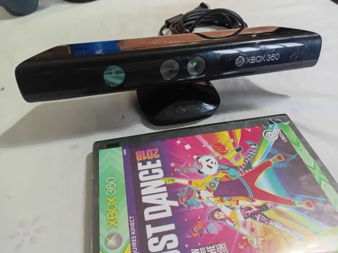Kinect original do Xbox 360 mais um jogo