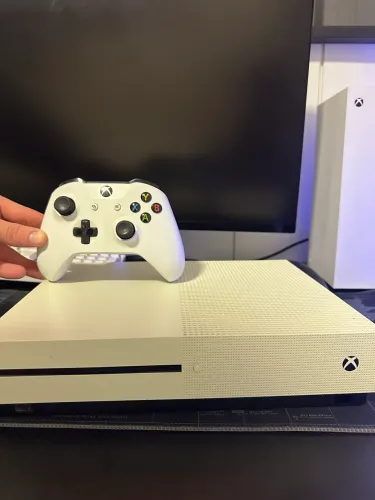 Xbox one s com controle 2018 