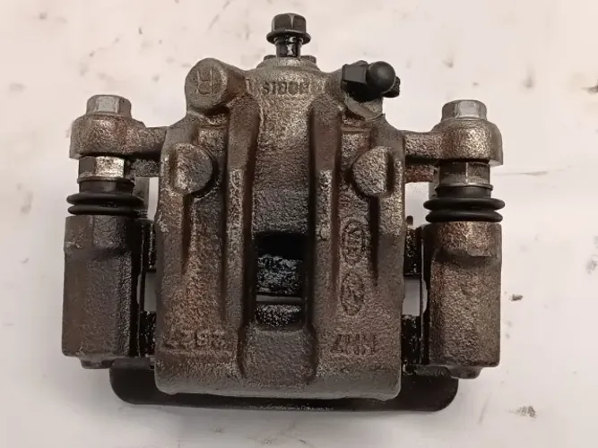 Pinça Traseira Kia Cerato 1.6 2010 A 2012 | Lado Direito - Usado/Original