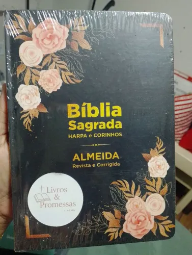 Bíblia sagrada com harpa e corinhos NOVA