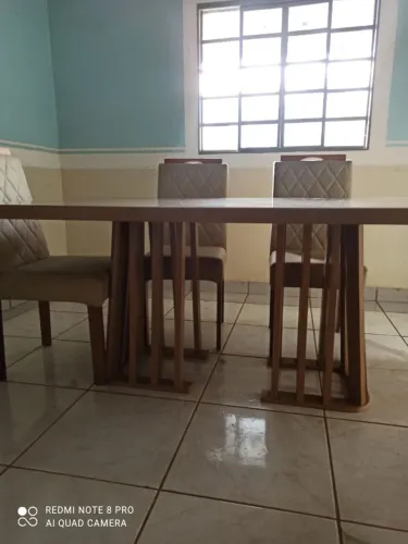 Mesa com 5 cadeiras 900.