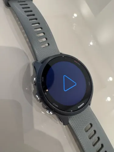 GARMIN FORERUNNER 255