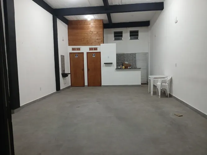 Loja a venda ou troca por granja