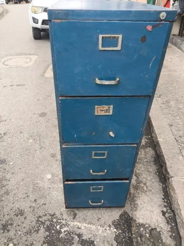 Arquivo de Aço 4 Gavetas - Estilo Industrial / Para Restauração
