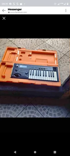 Teclado Korg micro x novinho 