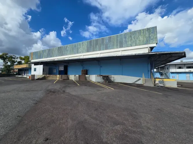 Alugo galpão com 3.300m2 em terreno de 15.000m2. Santo Agostinho