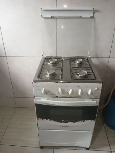 Vende-se Fogão
