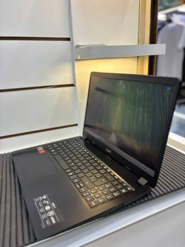 Notebook - Acer Aspire 3 - Ryzen 5 3500U - 8 GB RAM / SSD 256 SSD - RADEON 540X   
