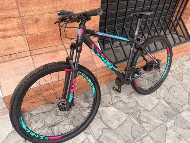 Bicicleta GTSM1 Aro 29 Toda Shimano Freio a Disco Excelente Estado
