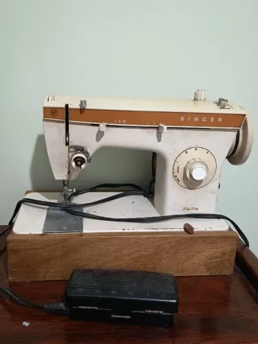 Máquina de costura Singer ZigZag