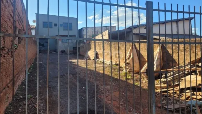 Barracão à venda, 650 m² por R$ 1.000.000,00 - Centro - Pederneiras/SP