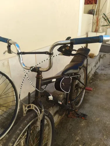 A bicicleta tá toda boa só pegar e andar
