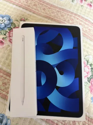 iPad Air 5 M1 64GB + Apple Pencil 2 | Com manchas na tela