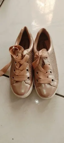 Tenis viamarte tamanho 37