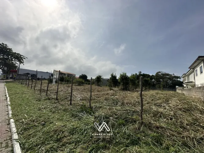 Terreno à venda, 1800 m² por R$ 3.000.000 - Barroco (Itaipuaçu) - Maricá/RJ