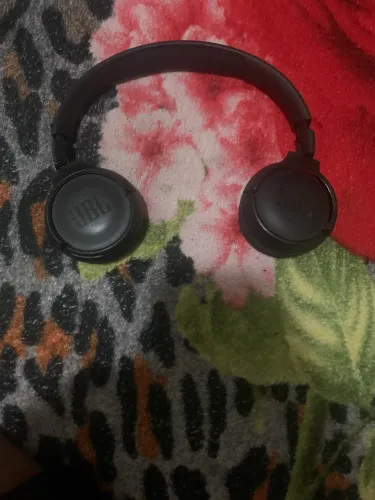 Fone JBL semi novo funcionando tudo