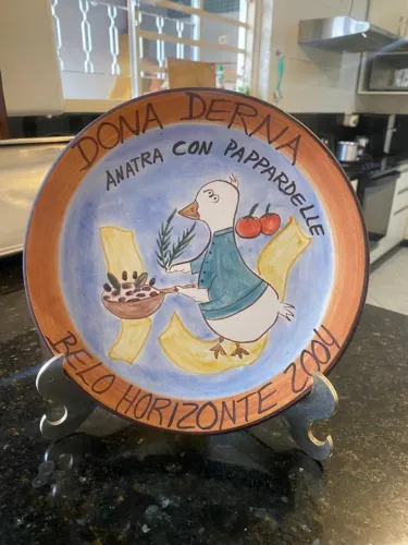 Prato Decorativo Boa Lembrança - Dona Derna (BH) - Pintado à Mão - Colecionável