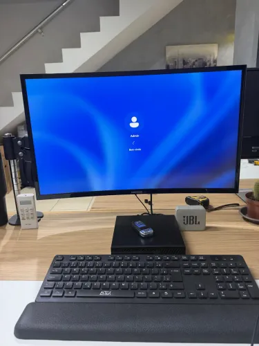 Monitor Curvo Samsung 27 polegadas Full HD estado de novo