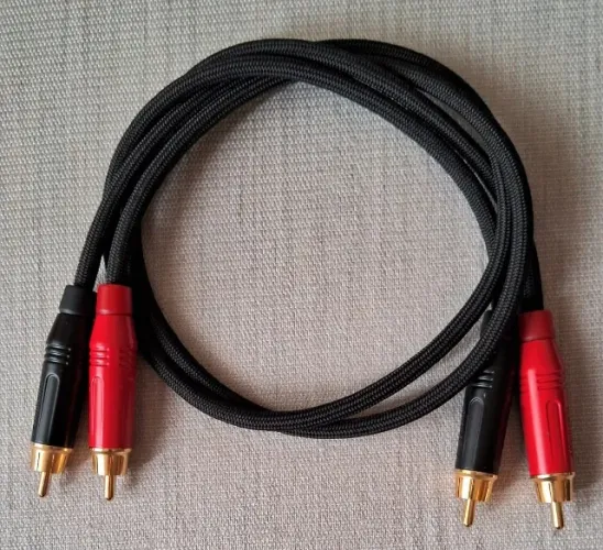 Cabo Mogami + plugs Amphenol legítimos - 60cm.
