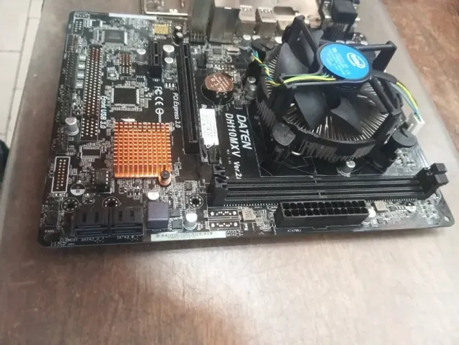 Vendo kit Daten placa DH110MXV soquete 1151 ddr4 com processador i3 - 6300 somente placa