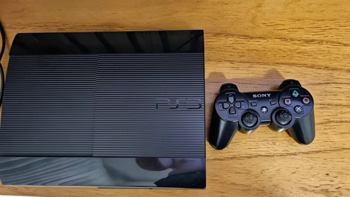 PlayStation 3 super slim Sony (ler a descrição)