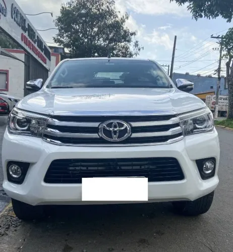 Toyota Hilux CD SRX 4X4 2.8 TDI 16V Diesel Aut. 2017