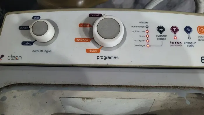 MÁQUINA DE LAVAR ROUPAS(BRASTEMP 8KILOS)