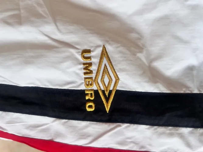 Calça Supreme X Umbro (NUNCA USADA)