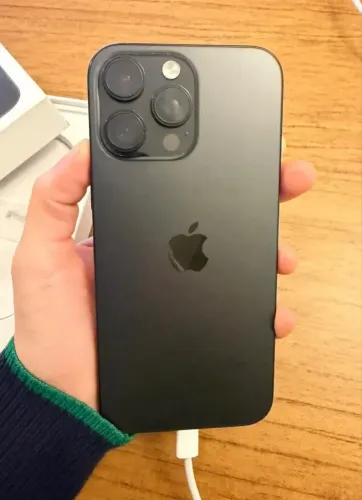 IPHONE 16 PRO MAX 512 PRETO TITÂNIO + CARREGADOR ORIGINAL