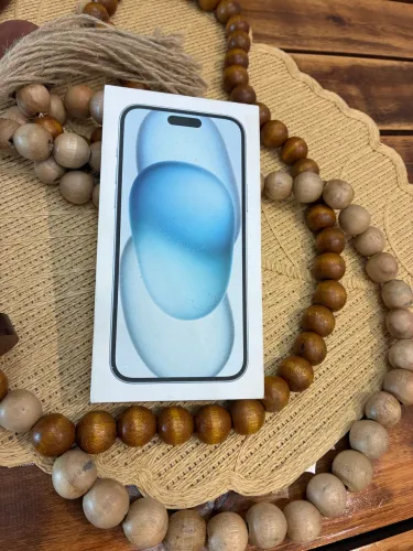 iPhone 15 Plus 256 giga lacrado chip físico 