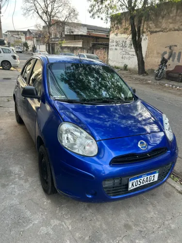 Nissan March 1.0 16V Flex Fuel 5P 2012