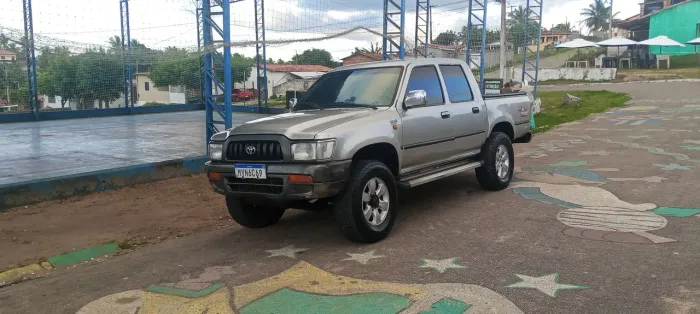 Toyota Hilux CD SR 4X4 3.0 8V 90cv Diesel 2002